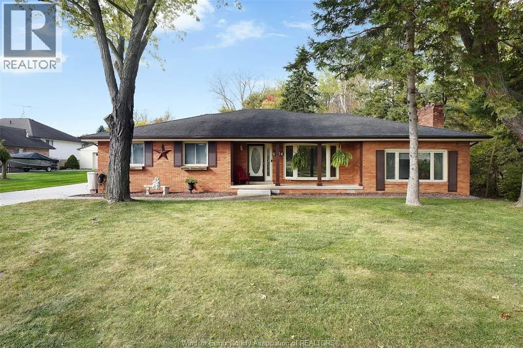 6944 CONCESSION 6 North
