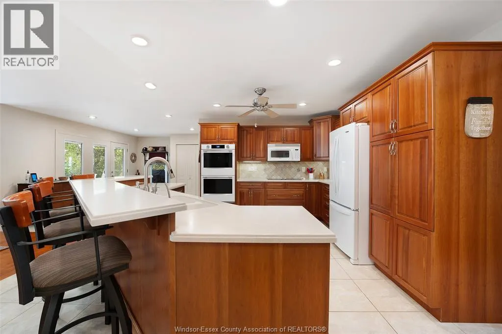 6944 CONCESSION 6 North