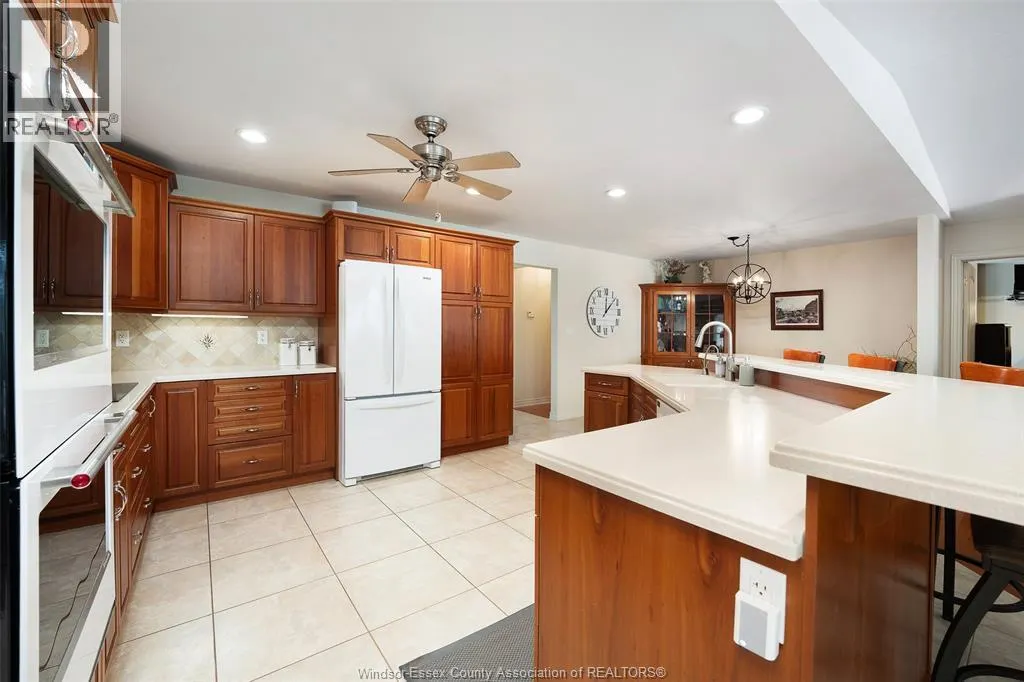 6944 CONCESSION 6 North