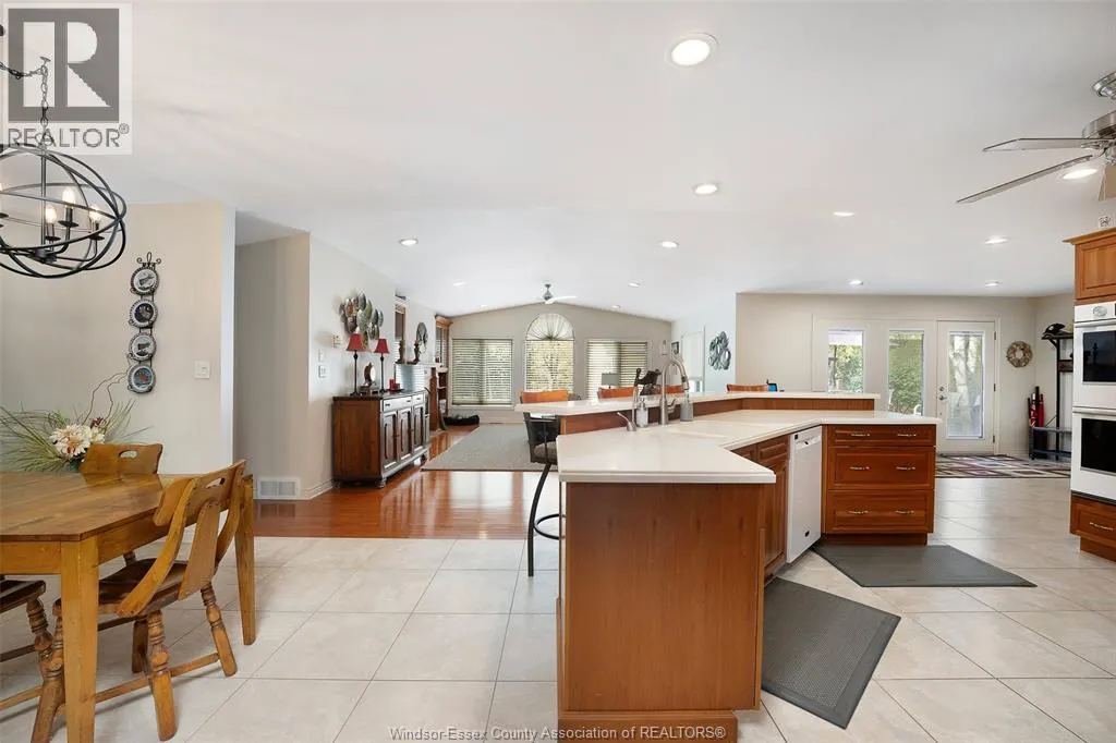 6944 CONCESSION 6 North