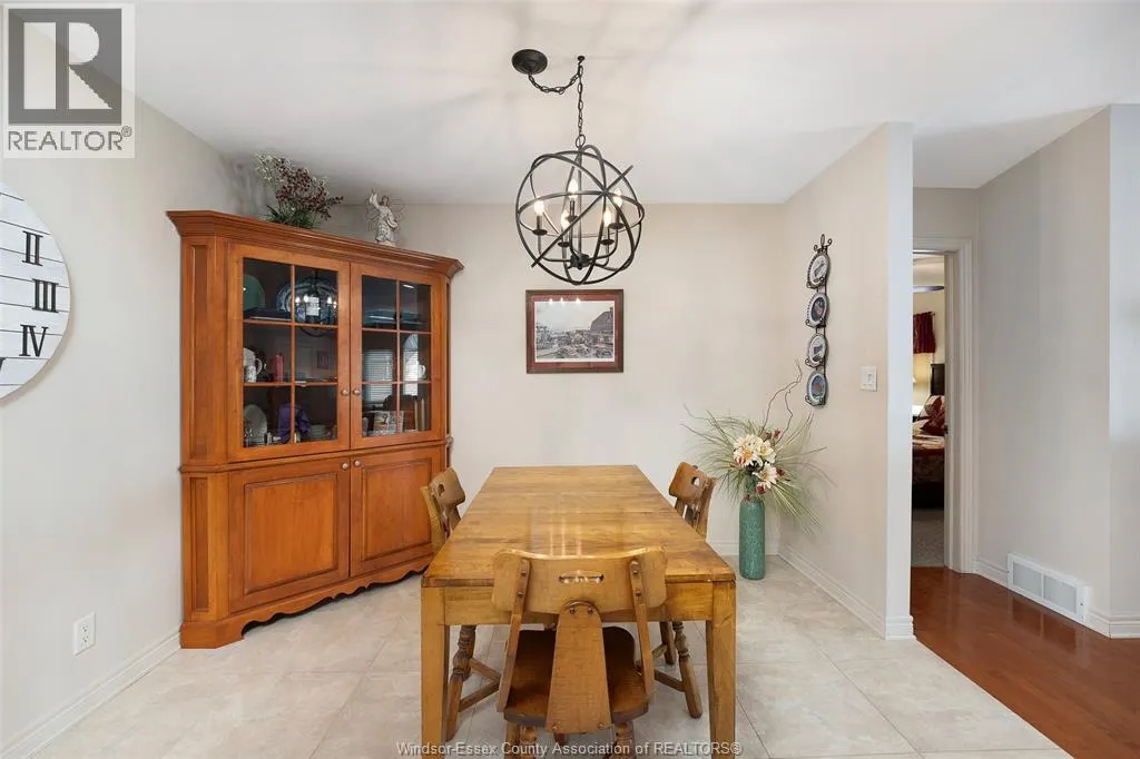 6944 CONCESSION 6 North