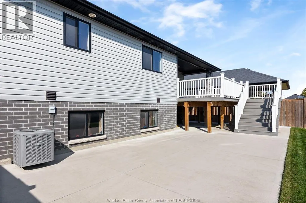 149 TOWNSVIEW COURT
