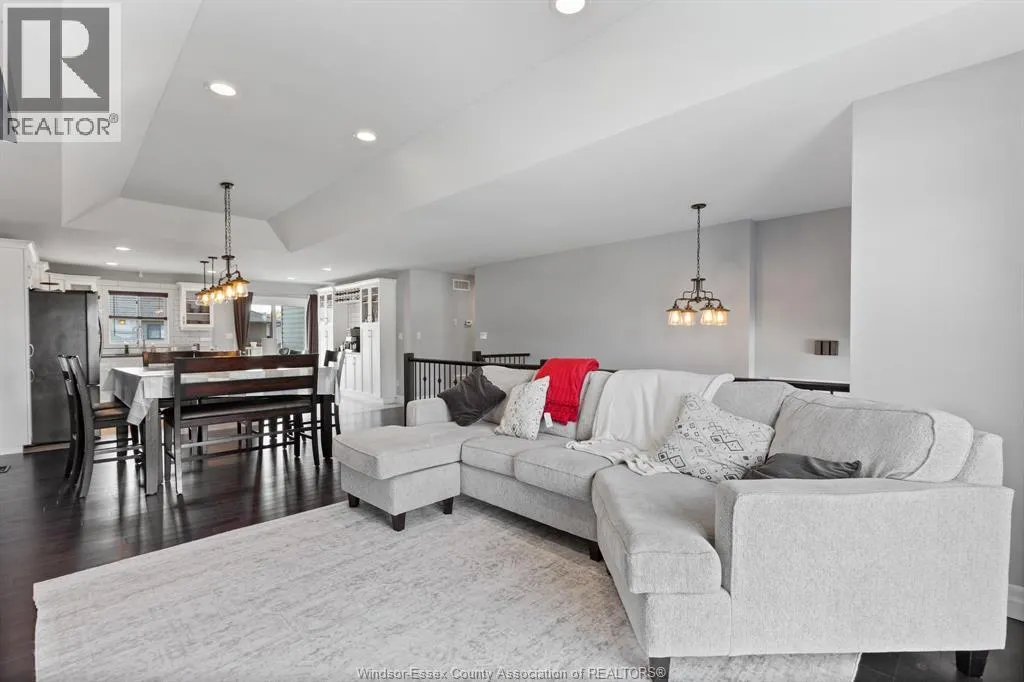 149 TOWNSVIEW COURT