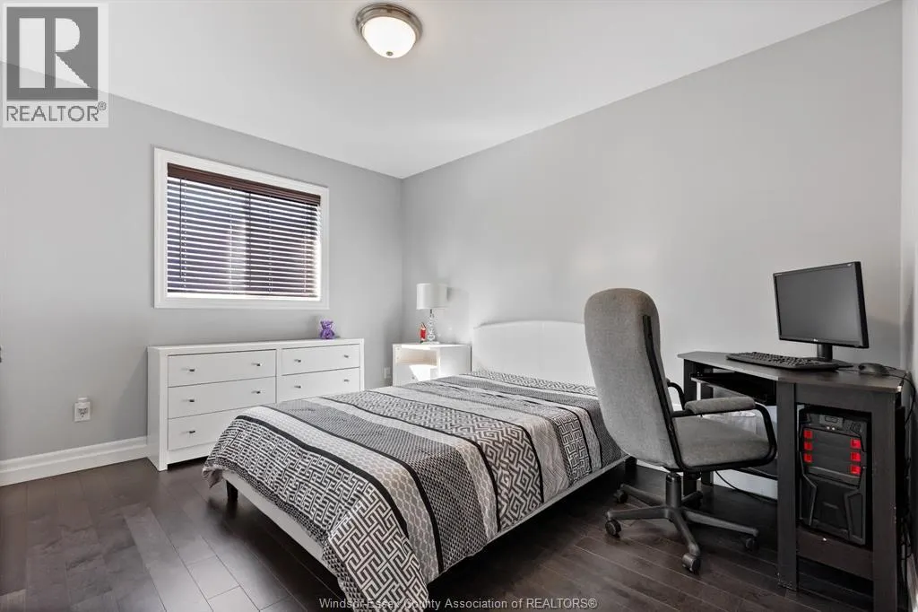 149 TOWNSVIEW COURT