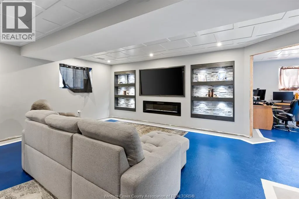 149 TOWNSVIEW COURT