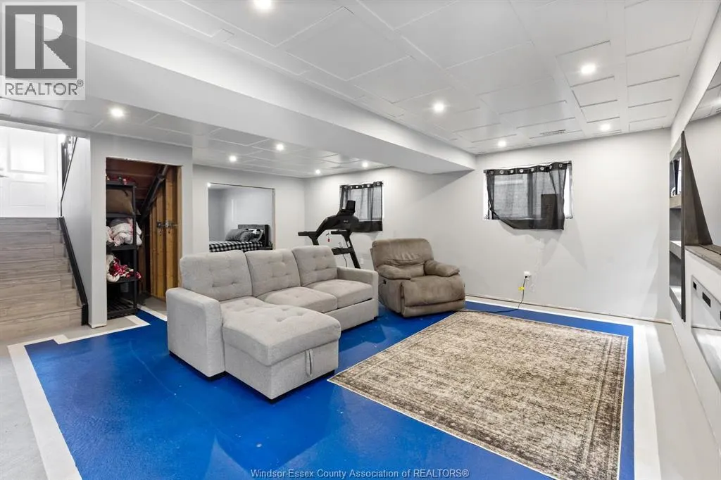 149 TOWNSVIEW COURT