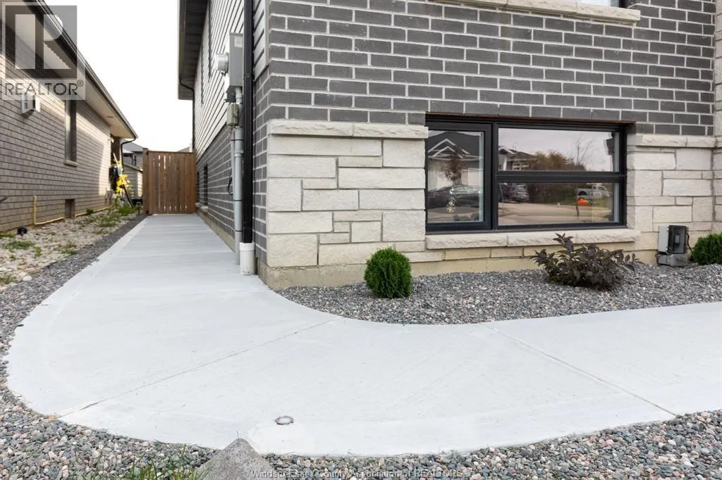 149 TOWNSVIEW COURT