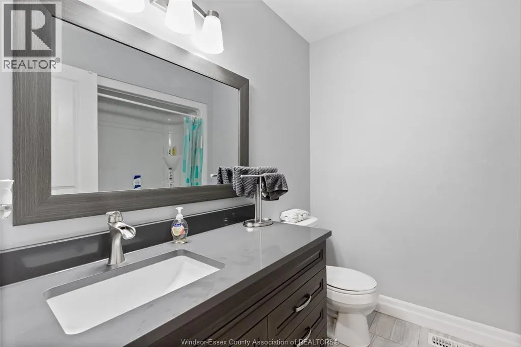 149 TOWNSVIEW COURT