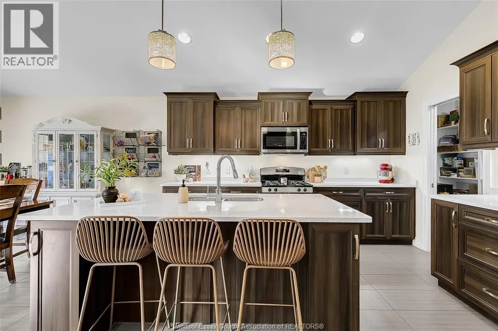 1285 DEER RUN TRAIL