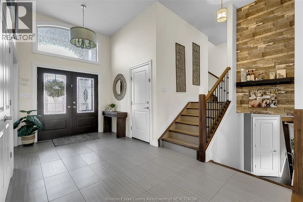 1285 DEER RUN TRAIL