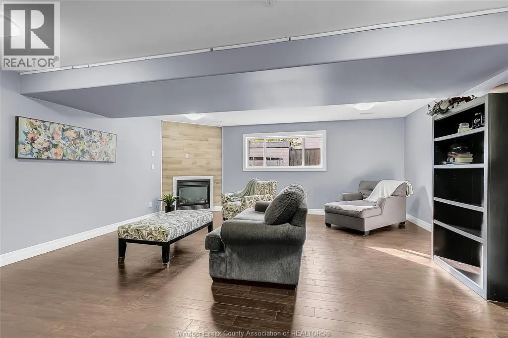 1285 DEER RUN TRAIL