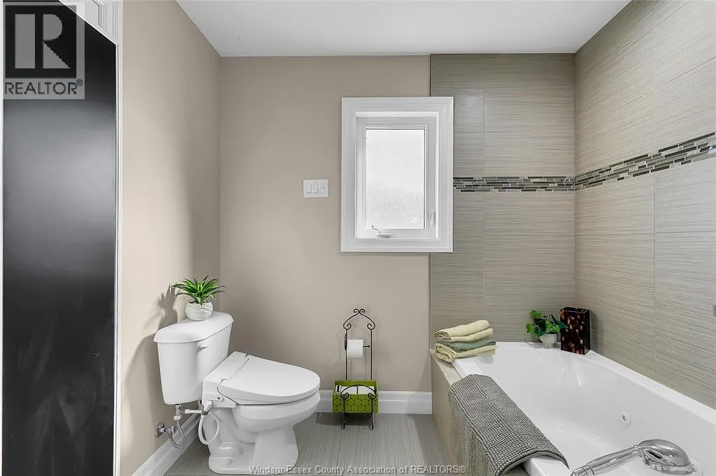 1285 DEER RUN TRAIL