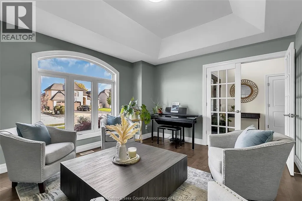 1285 DEER RUN TRAIL