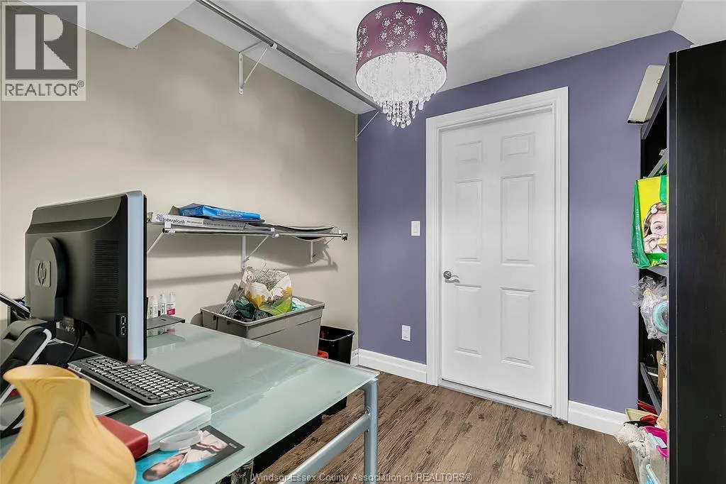1285 DEER RUN TRAIL