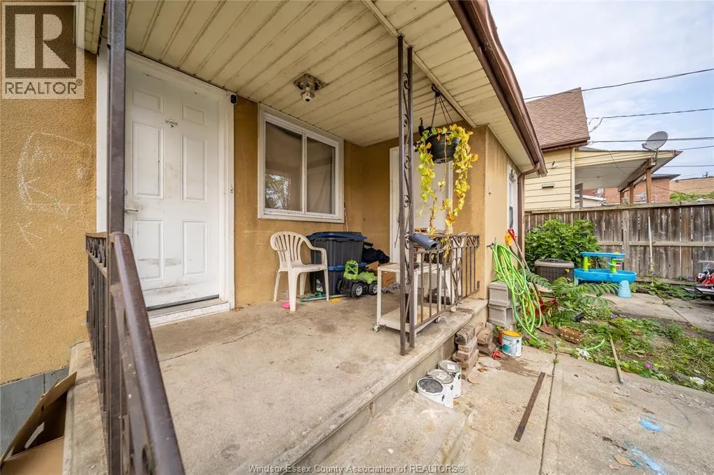 840 HOWARD AVE