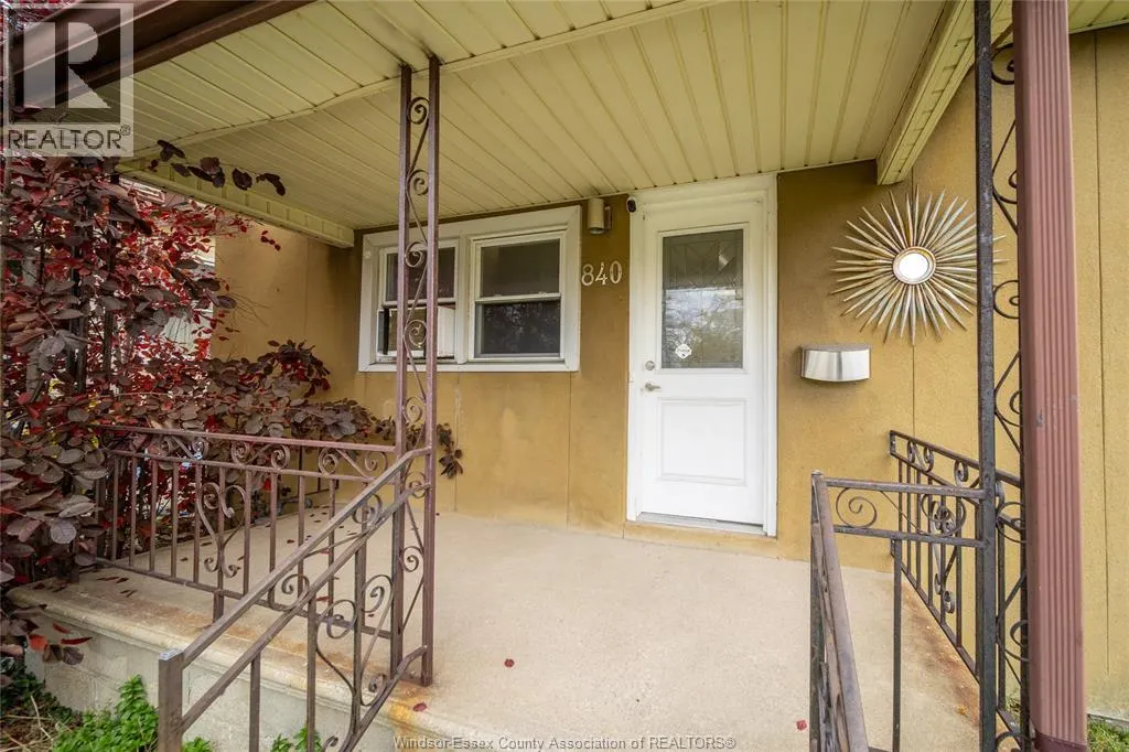 840 HOWARD AVE