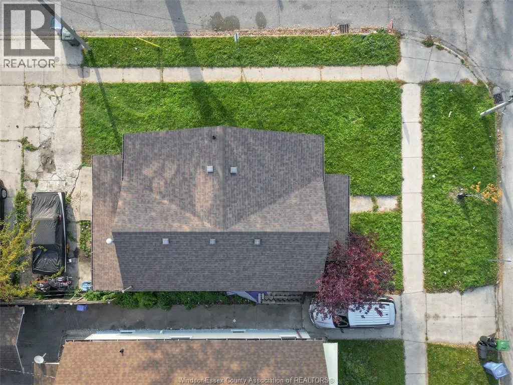 840 HOWARD AVE