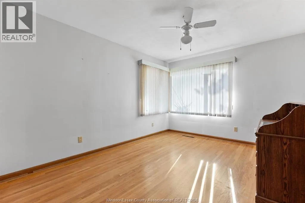 28 CANAL STREET East