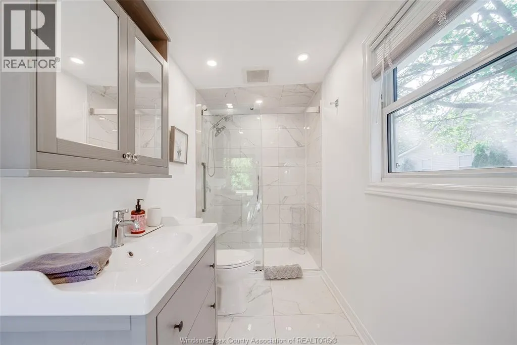 629 SCHILLER BEACH RD.