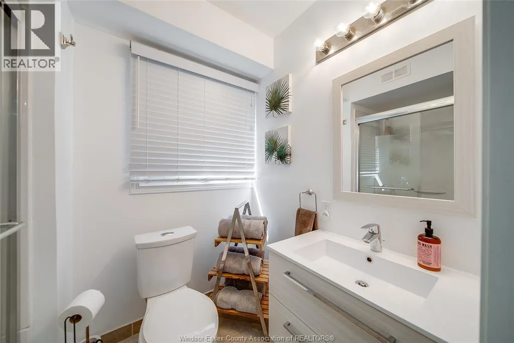 629 SCHILLER BEACH RD.