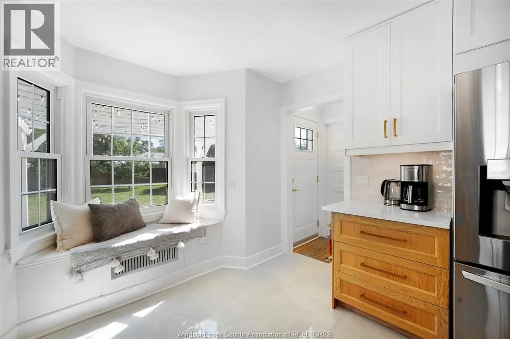 114 WALNUT STREET North