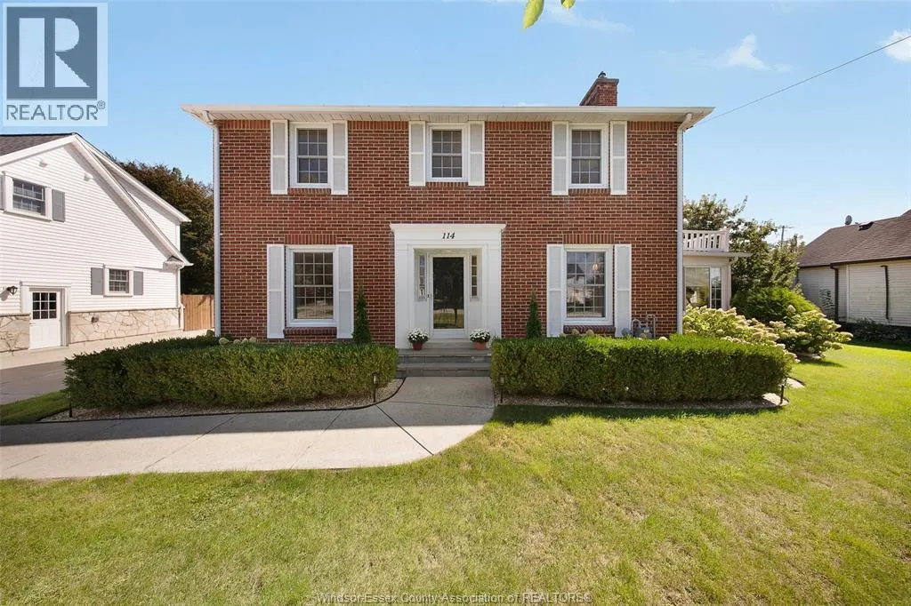 114 WALNUT STREET North