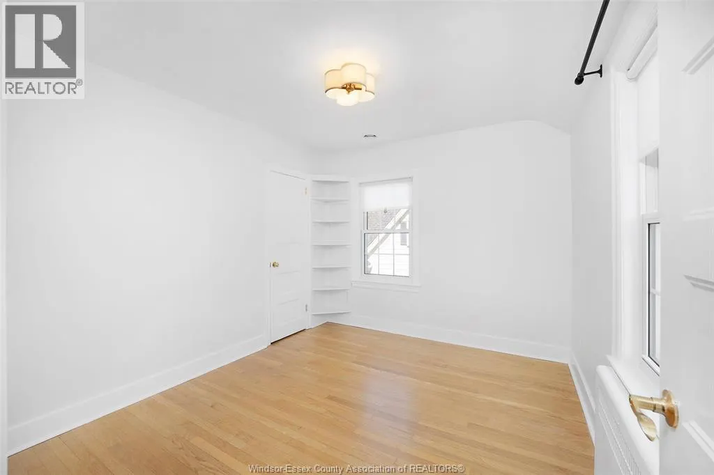 114 WALNUT STREET North