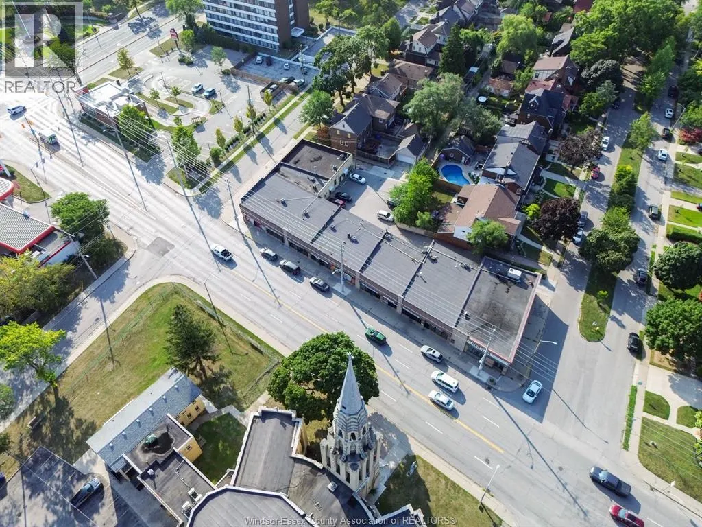 101-189 TECUMSEH ROAD West