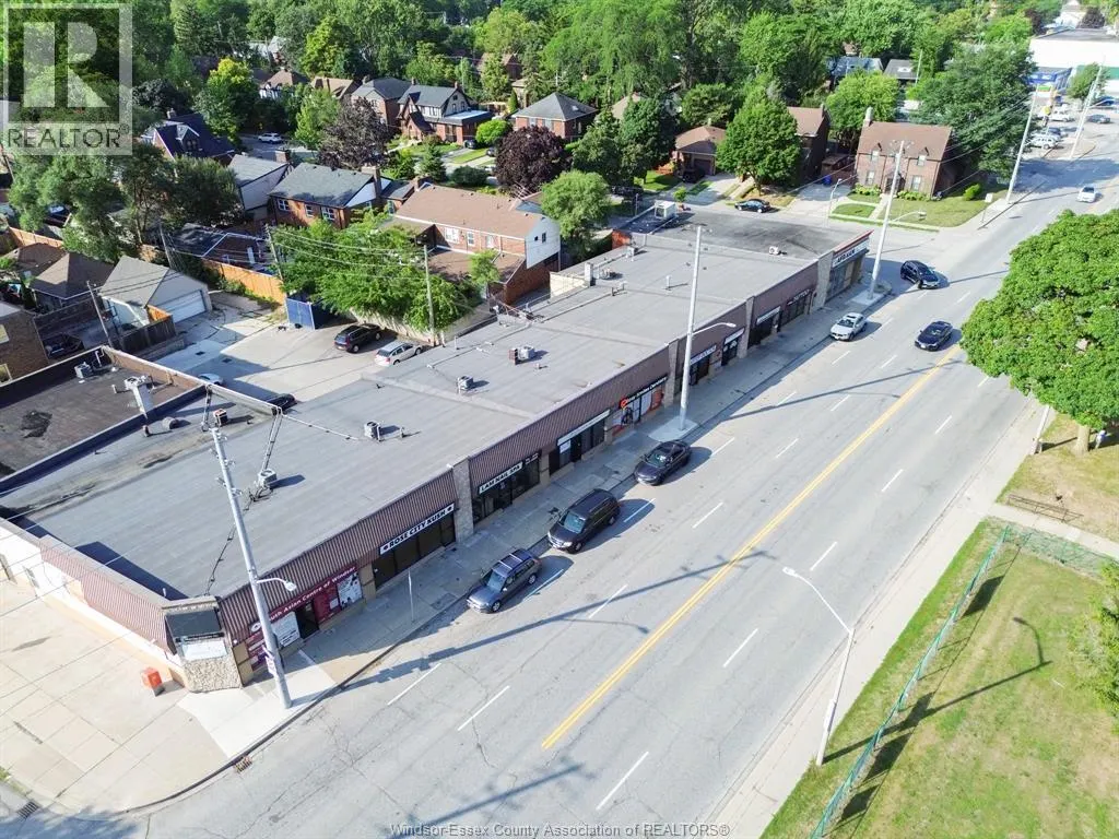 101-189 TECUMSEH ROAD West