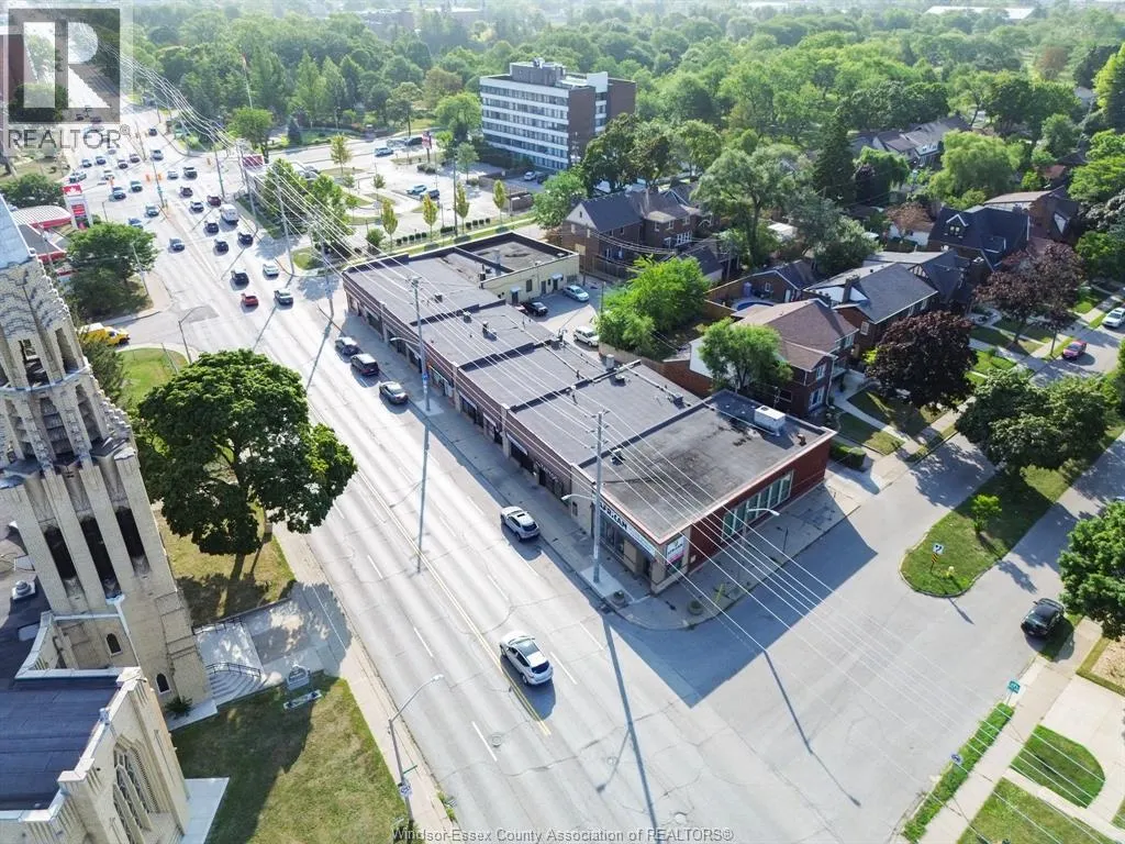 101-189 TECUMSEH ROAD West