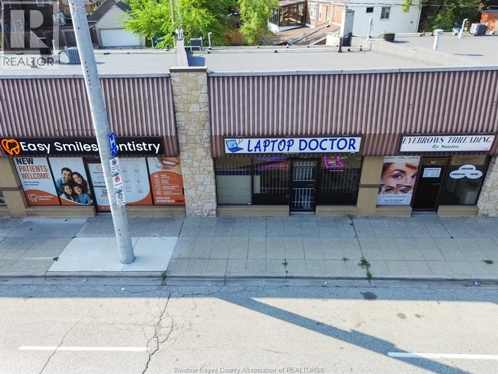 101-189 TECUMSEH ROAD West