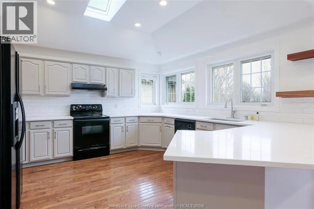 1220 WOODMONT CRESCENT