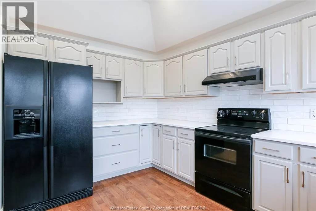 1220 WOODMONT CRESCENT