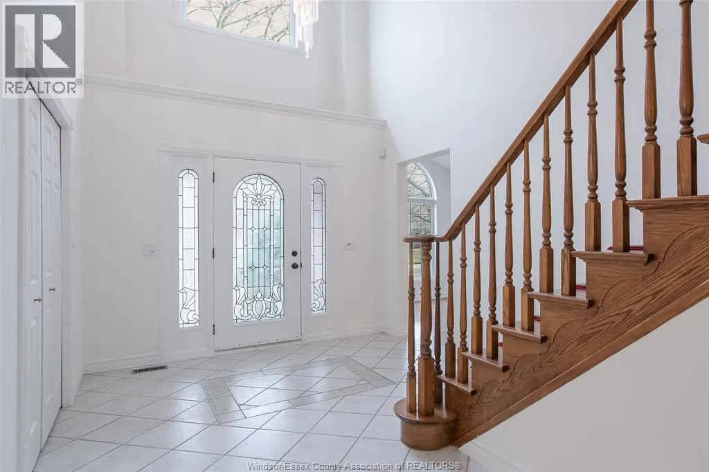 1220 WOODMONT CRESCENT