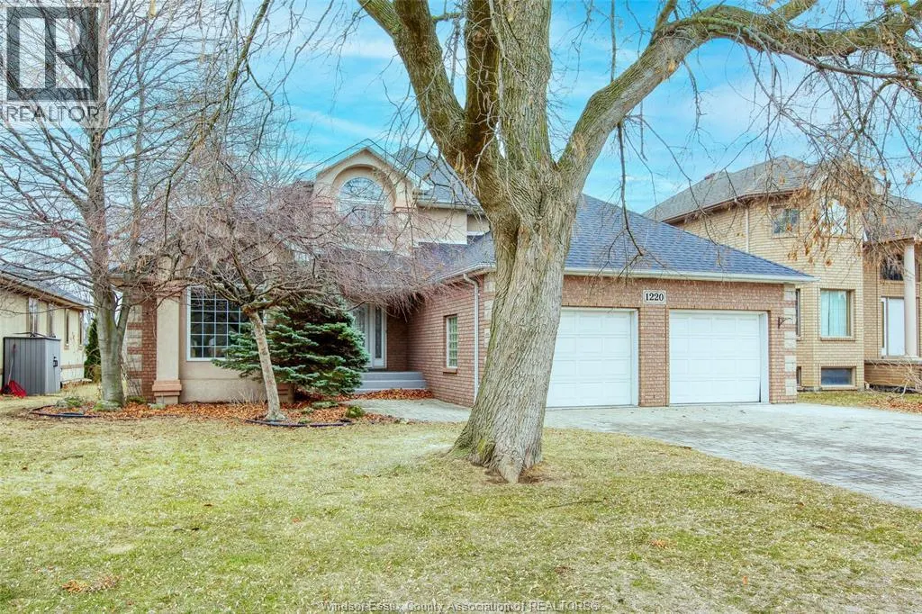 1220 WOODMONT CRESCENT