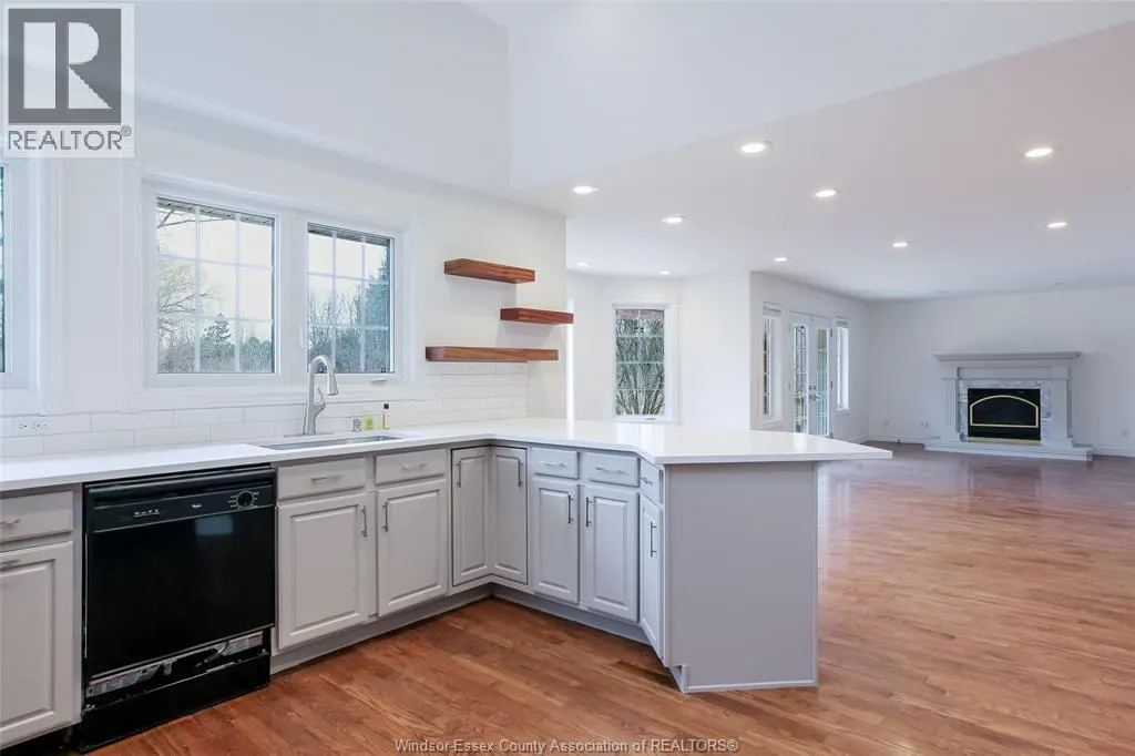 1220 WOODMONT CRESCENT