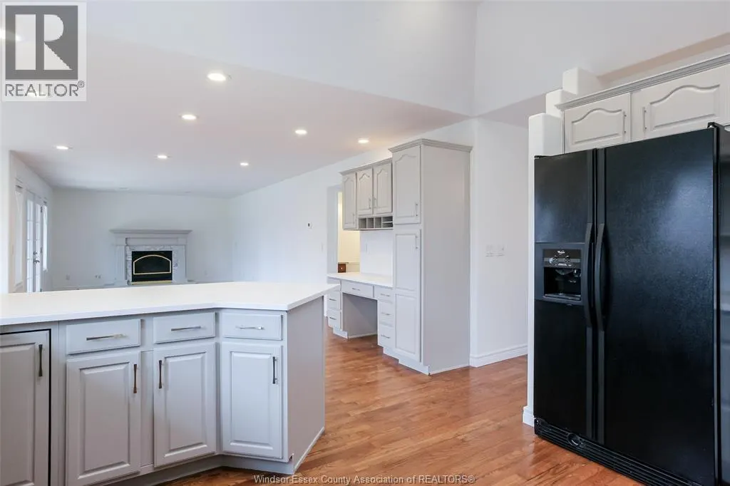 1220 WOODMONT CRESCENT
