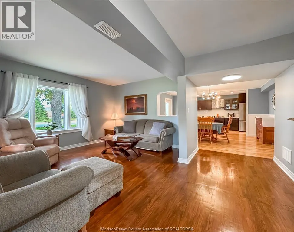 469 KING STREET East