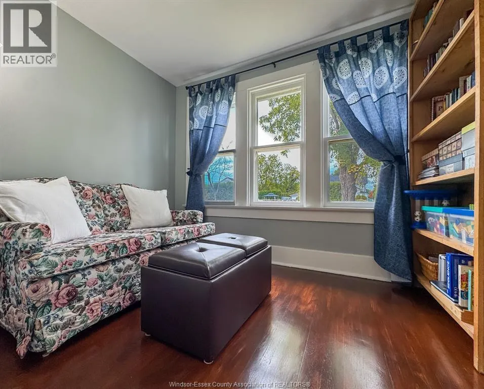 469 KING STREET East
