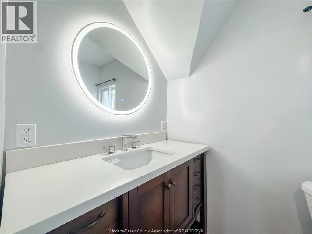 469 KING STREET East