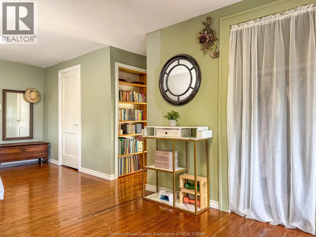 469 KING STREET East