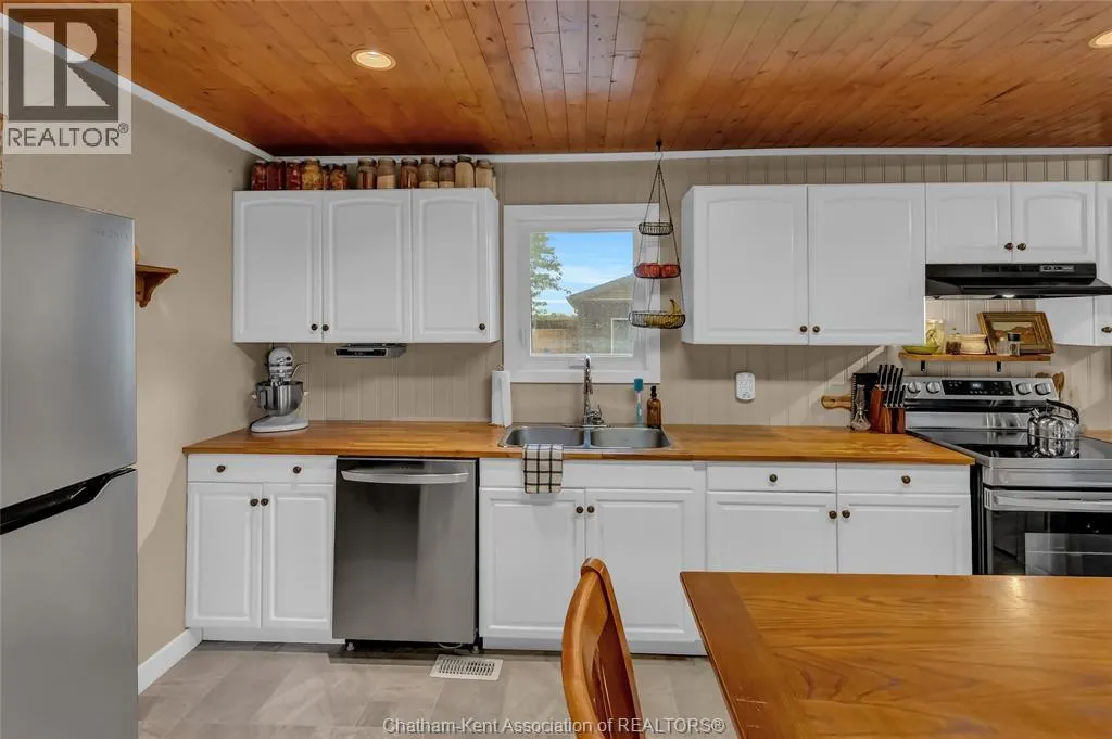 22644 Merlin ROAD