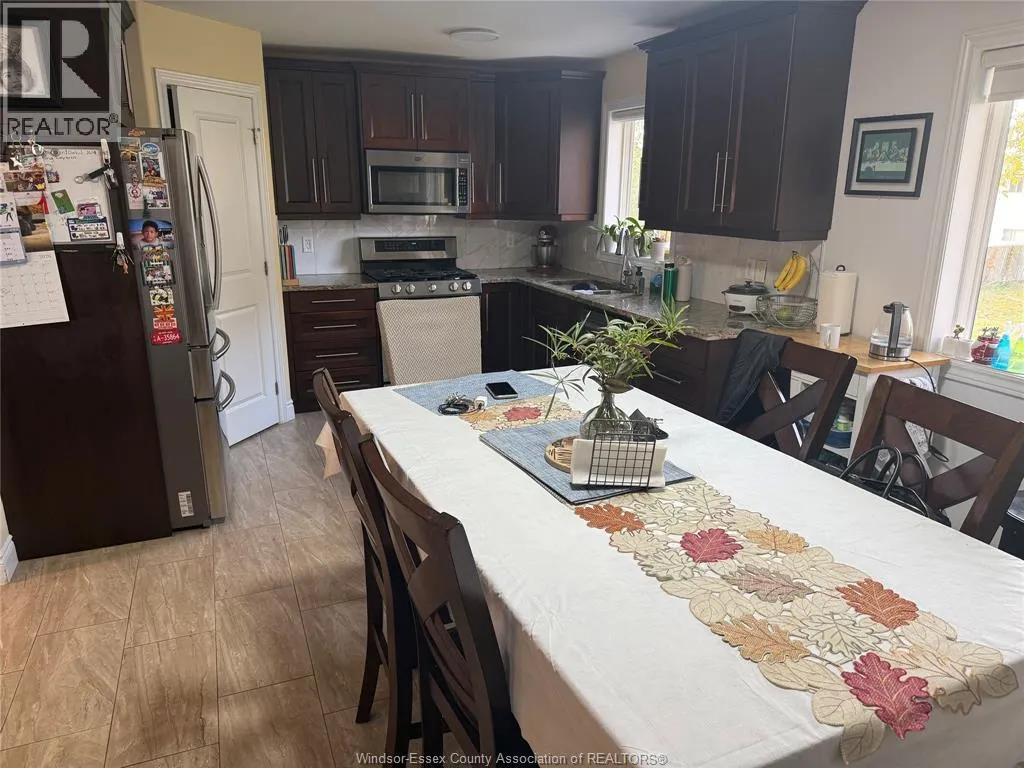 2991 MCROBBIE CRESCENT