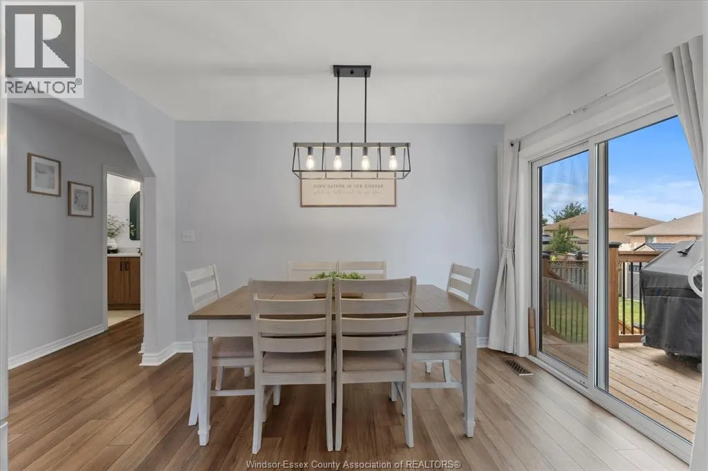 1400 McMahon CRESCENT