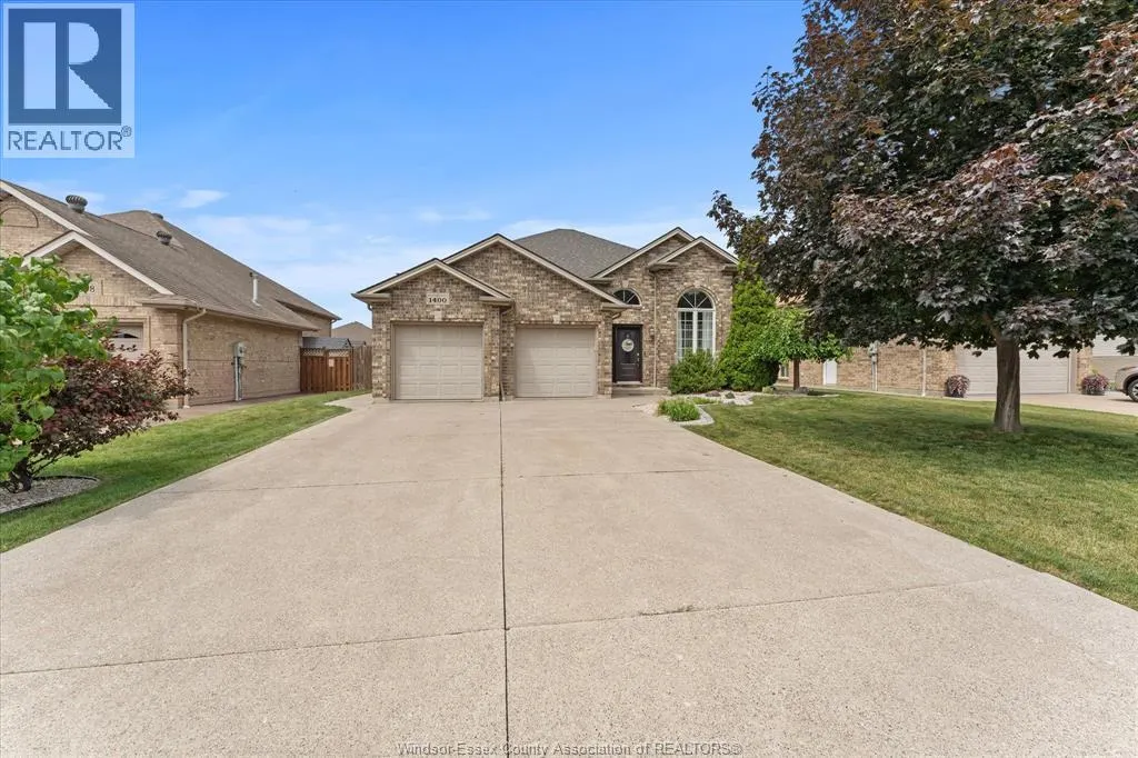 1400 McMahon CRESCENT