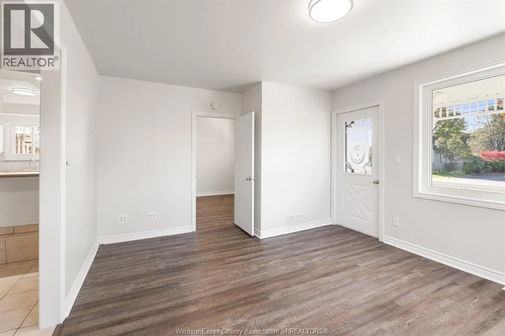 1073 Martin LANE