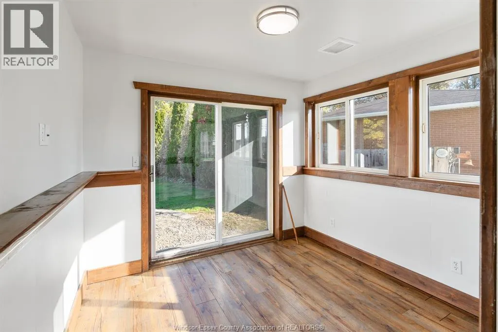 1073 Martin LANE