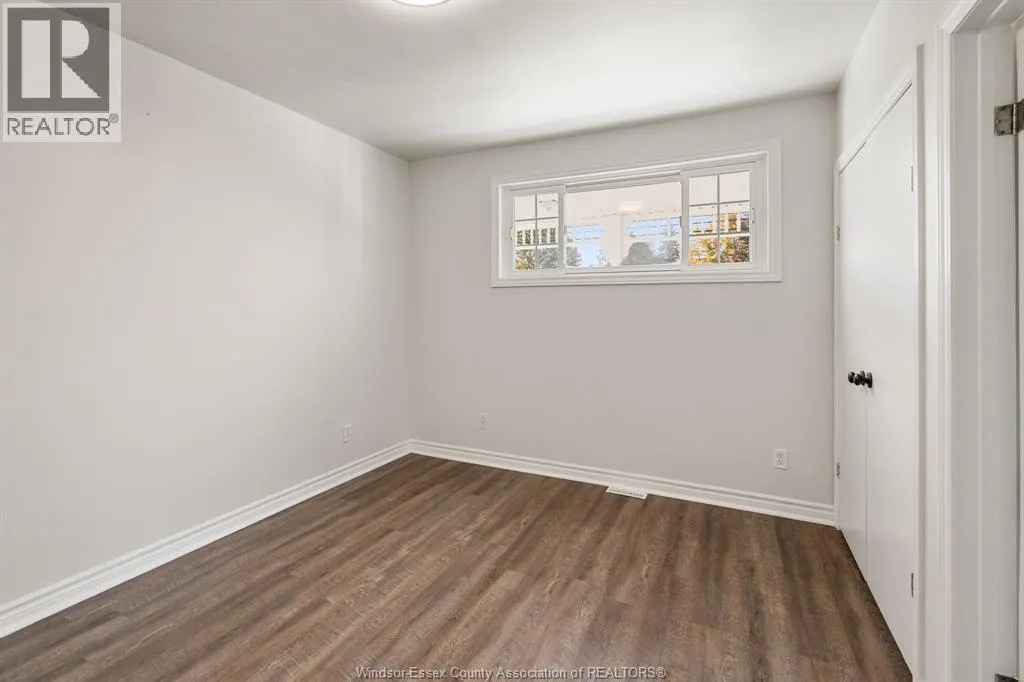 1073 Martin LANE
