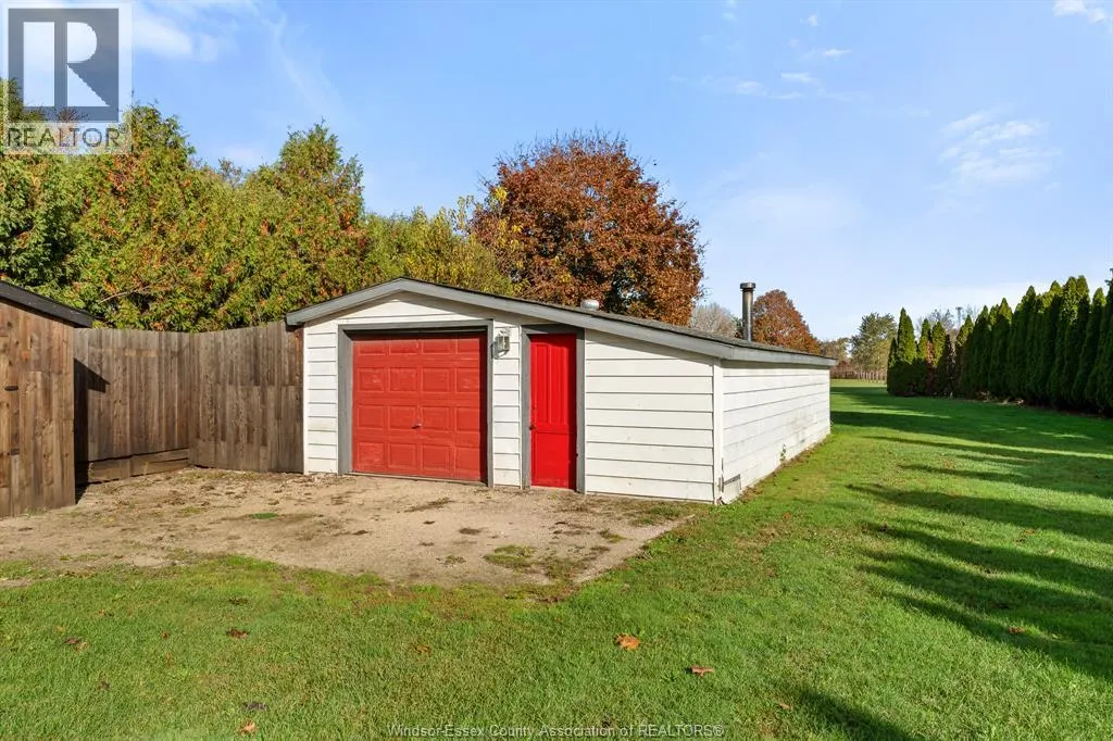 1073 Martin LANE