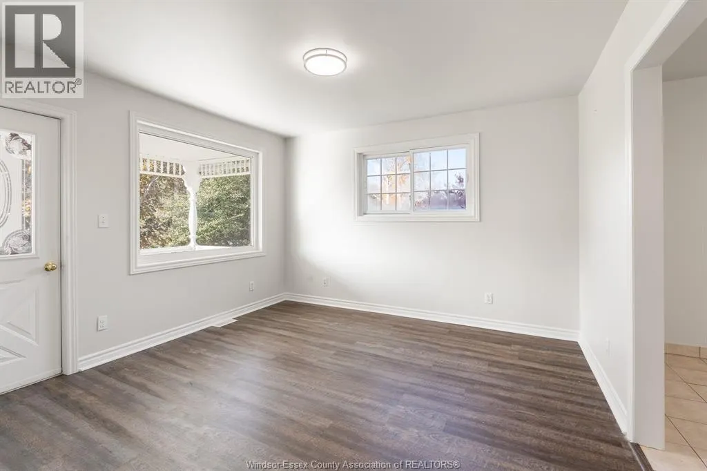 1073 Martin LANE